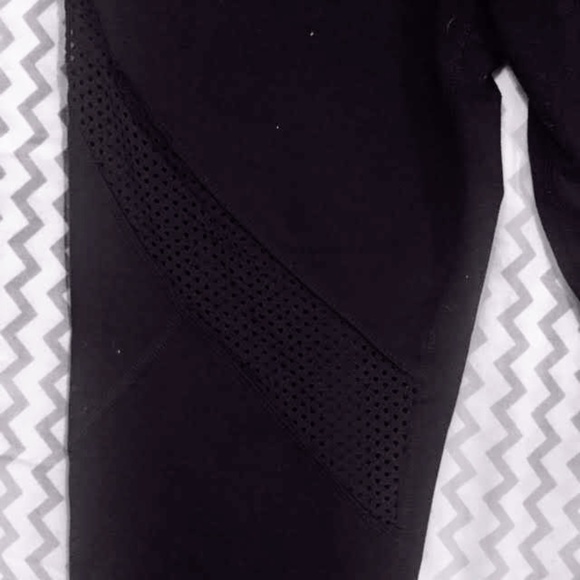 Express EXP Core Mesh Inset Compression Leggings - Picture 4 of 6